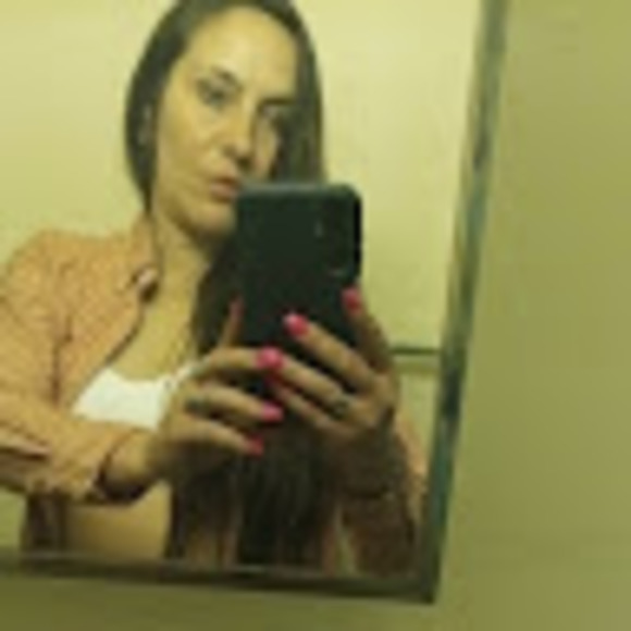 Meet your Posher, Amber - Picture 1 of 1